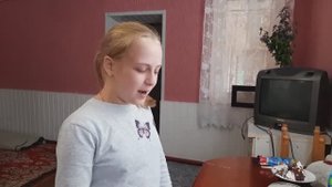 Воспоминания 2020г. Утром ездили по цветы... закрываем томатный сок. Убираем, играем.