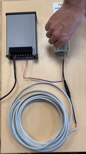 Dimmer 12-24V 8A 96-192W. Диммер с потенциометром P28 (12-24V, 96-192W) #d смотреть онлайн