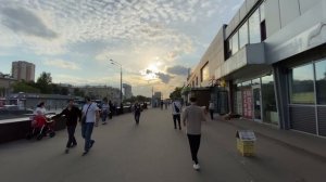 🚆 От спальных районов до центра: повседневная Москва без прикрас! 🏙️