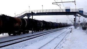 Тепловоз 2ТЭ116-1704 «БалтТрансСервис» с наливным поездом
