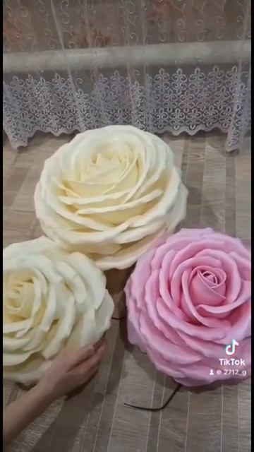 Розы из изолона#светильниксвоимируками #ручнаяробота