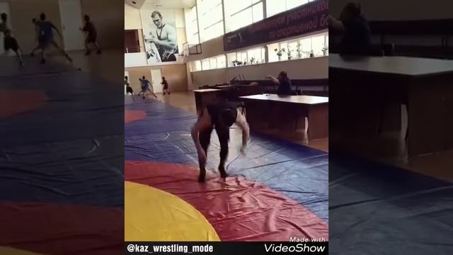 Ответ семьилетнего борца из Казахстана смотреть онлайн