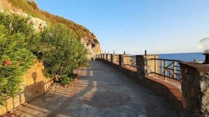 Скалистый берег Konakli, Alanya Turkey, пляжи отелей Aria Resort и Noxinn Deluxe🏖