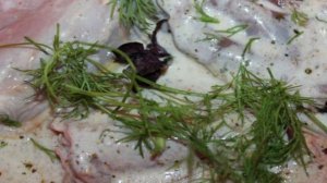 Куриные бедра маринованные в йогурте и специях