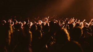 ХВАЛА И ПОКЛОНЕНИЕ