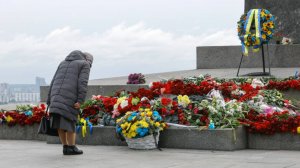 Скандалы, штрафы и никаких песен: как в Европе пытаются забыть День Победы