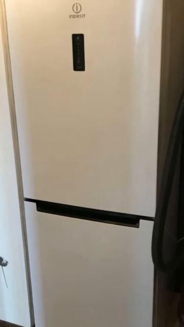 РЕМОНТ ХОЛОДИЛЬНИКОВ /ЗАРАБОТОК! #ремонтхолодильнико? смотреть онлайн