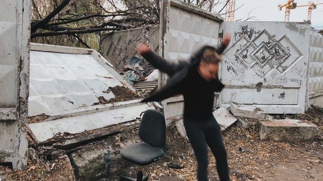 Можно ли порвать жопу с помощью стула? Интересные эксперименты от Paul Rainy!!!