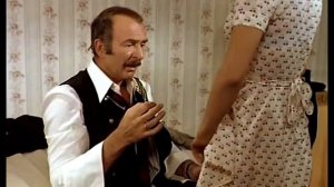 18+ Отец уговорил дочку переспать с ним