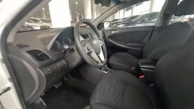 Hyundai Solaris I рестайлинг (2014—2017) 1.4 AT (107 л.с.) Active