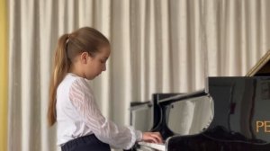 Цимбалюк Мария 9 лет, 3 класс; МБУДО «Детская музыкальная школа 1 им. А. К. Глазунова» г. Барнаула