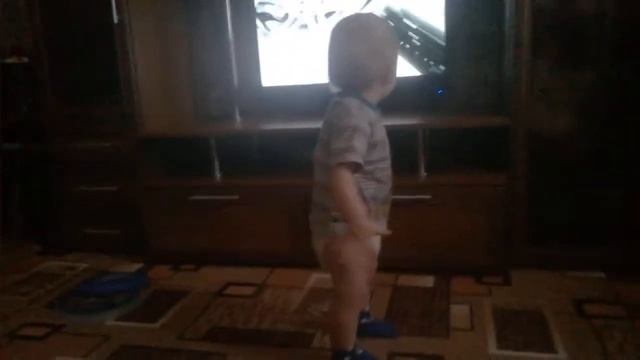 Мой малыш танцует