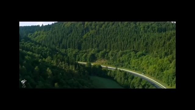 Трек: "Мама, я живой!" смотреть онлайн