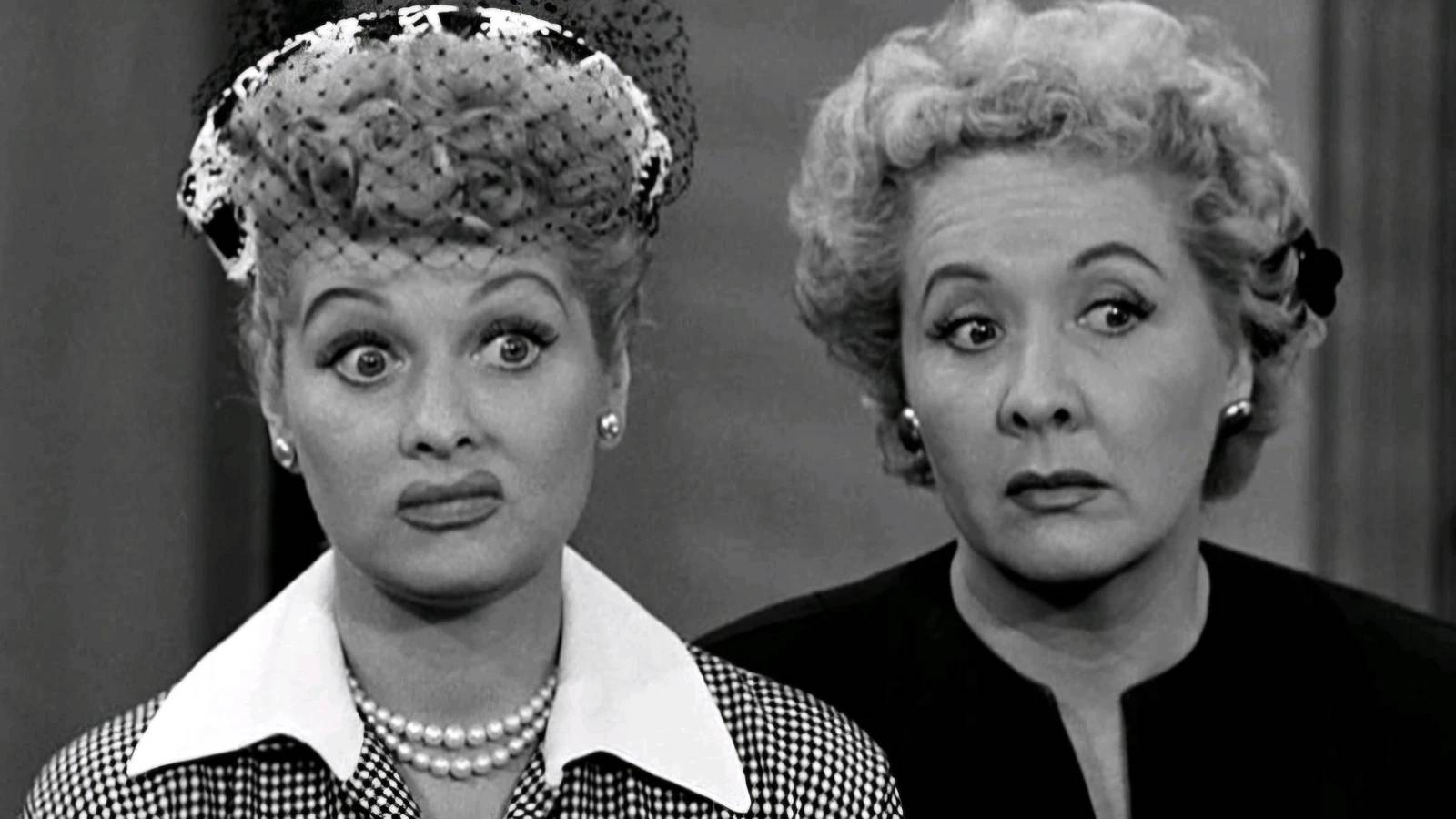 Сериал Я люблю Люси - 4 сезон 1 серия / I Love Lucy
