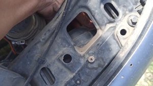 Замена лампочки габаритов на пассате б3. Как поменять ?