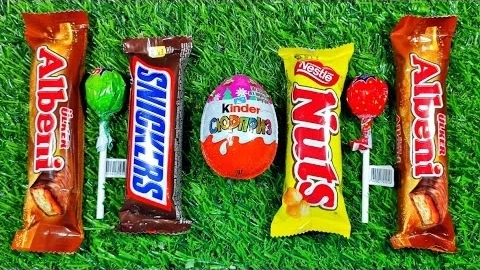 Аппетитное видео открытия Asmr-леденцов, конфет и шоколада, распаковка коробки с вкусными конфетами