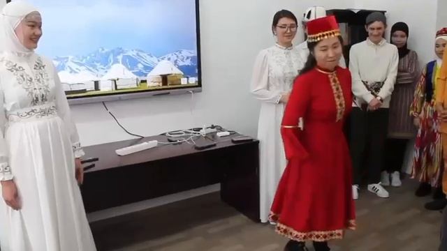 Студенты КГМА в честь Международного дня родного язык