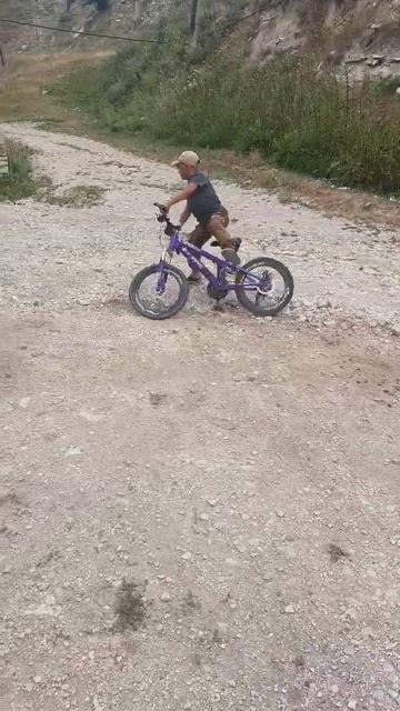 я там упал аператор ищак до конца не снял смотреть онлайн