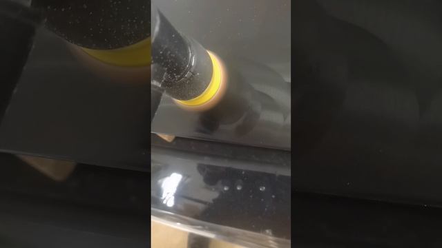 Ремонт крупных сколов на капоте Hyundai. Гарантия до 5 лет.