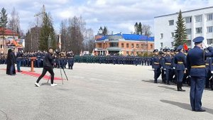 Город Мирный парад победы 80 летию