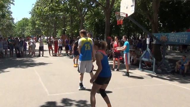 Николаев 2015 Стритбол 3х3. Группа "Жора" - "Пиф - паф"(Никол смотреть онлайн