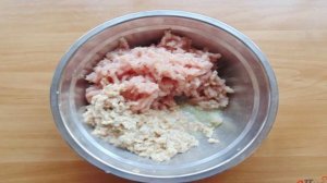 Куриные котлеты с яблоками и зеленью