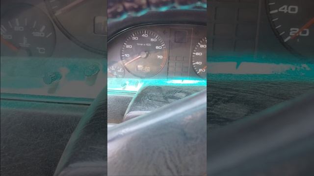 загорелась лампочка давления Ауди 80 смотреть онлайн