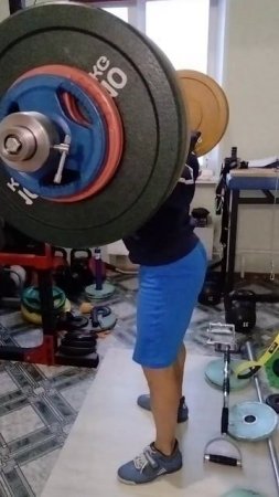 Присед 85 кг🦾🏋️♀️😬