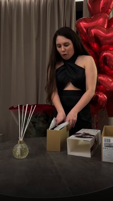 Как думаете, это стоит своих денег? #распаковка#dyson#под? смотреть онлайн