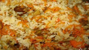 Фаршированная курица рисом с грибами.