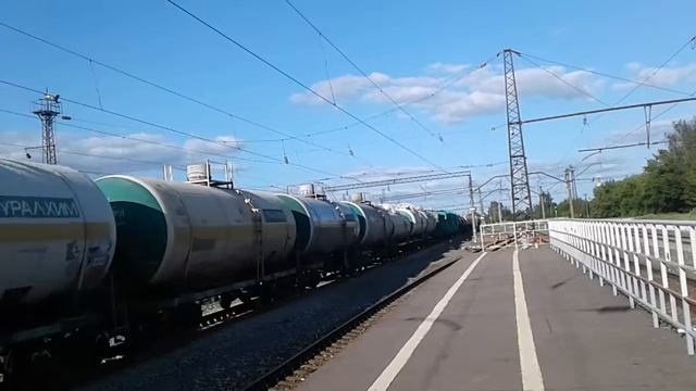 Электровоз ВЛ80С 375 с грузовым поездом На Ст Гороховец смотреть онлайн