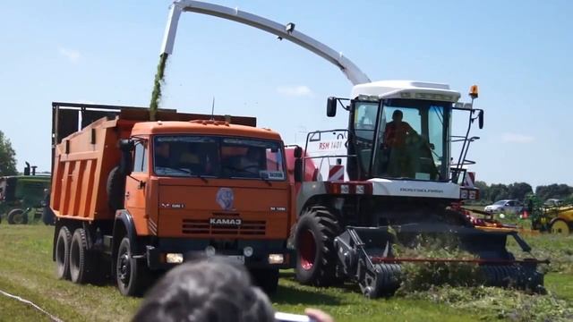 Кормоуборочный комбайн RSM1401 смотреть онлайн