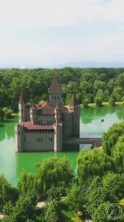 Замок Шато Эркен. Кабардино-Балкария, Россия.