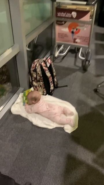 Перелёт с ребенком / Long haul flights with baby #travelwithbaby #путешествиесдетьми