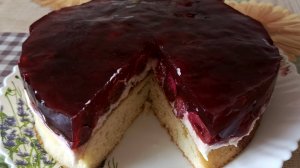 ВОЗДУШНЫЙ ПИРОГ С ЗАВАРНЫМ КРЕМОМ И ЯГОДНЫМ ЖЕЛЕ