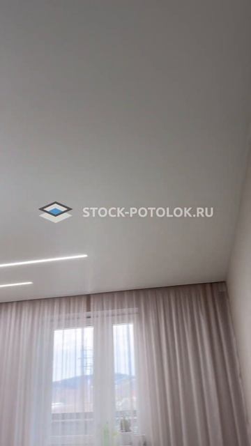 Потолок со световыми линиями на кухне.СТОК-ПОТОЛОК #н? смотреть онлайн
