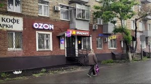 Оренбург Воскресное утро  Сквер у дома на Чкалова 70 Видео Виктор Поживин