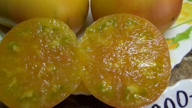 Томатный Гном Розелла биколор - огромные сладкие помидоры с фруктовым вкусом.