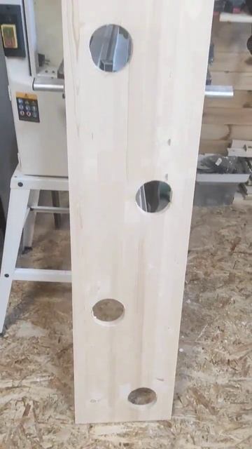 Подвесная деревянная люстра с точечным освещением 💡 смотреть онлайн