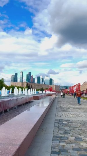 Поклонная гора 2025  май День Победы