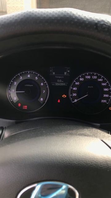 Hyundai Accent 2013 МКПП падают обороты и двигатель троит кто с смотреть онлайн