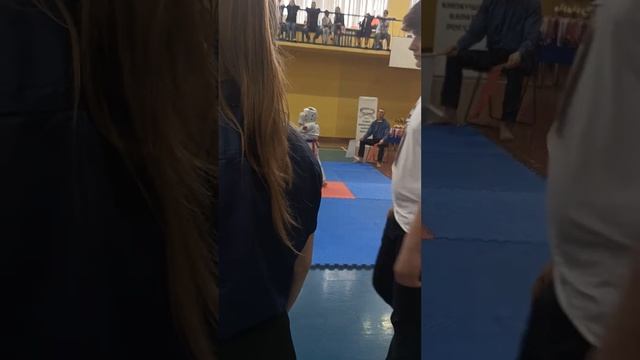 Первенство г Новоалтайска по Каратэ Киокушин - 2й бой 