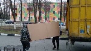 Разгрузка медицинских кроватей в Губкине 30.11.2021 г.
