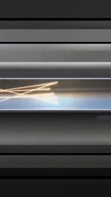 Солнечный свет в темной комнате без окон. смотреть онлайн