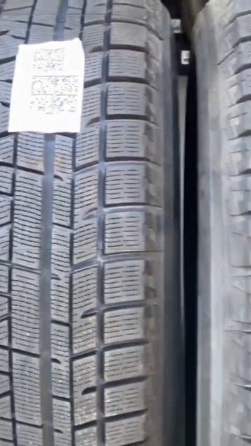 Отлично ведет себя #yokohama на укатанном снегу смотреть онлайн