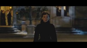 Вдали от обезумевшей толпы