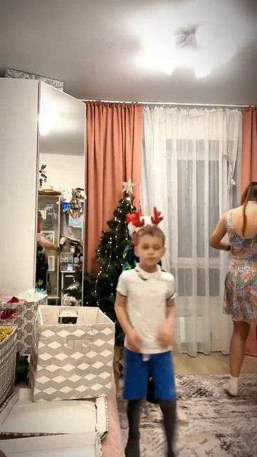 Очень поздно….но мы это сделали 🎄многодетная семья н смотреть онлайн