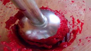 Закуска из свекольного мусса и креветок