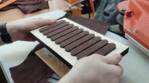 Вырубка кожи на прессе