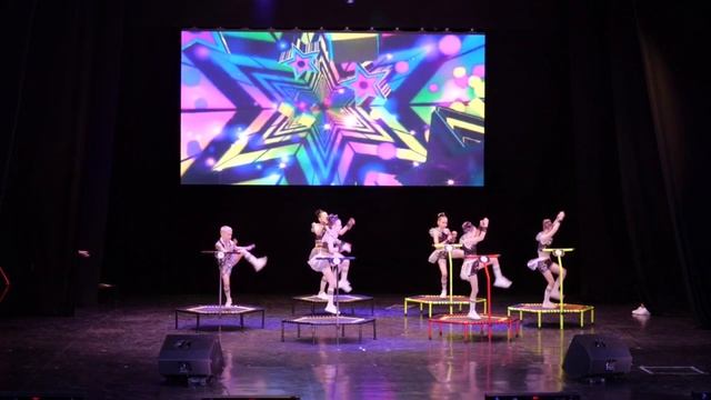 Джампинг фитнес ПОНИ 7-11 хип-хоп, команда "БАСТЯТА", г. Новозыбков смотреть онлайн